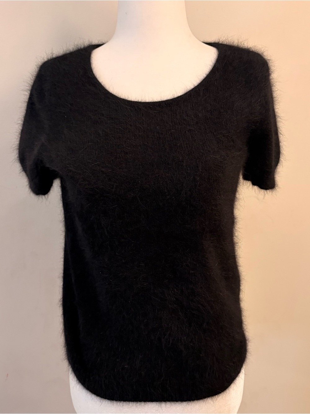 Talbots 70% Angora Black Fuzzy Scoop Neck Short Sleeve Sweater Sz SP